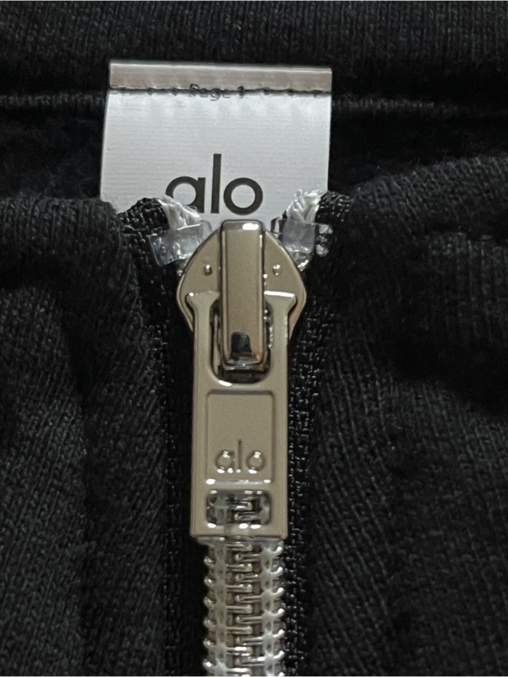 Alo Yoga Accolade Quarter Zip Pullover in Black - NWT - Picture 4 of 4
